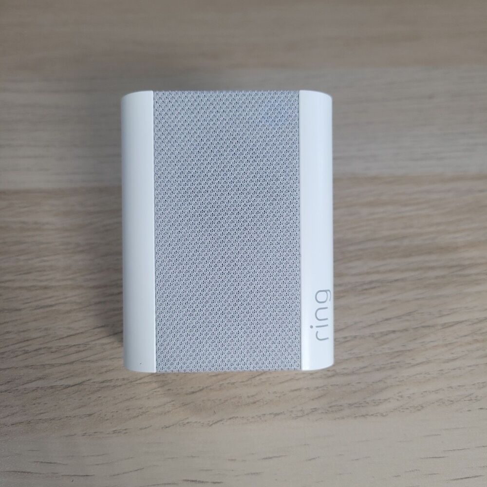 Ring Chime Pro Plug In WiFi Extender for Smart Doorbell White 2nd Generation